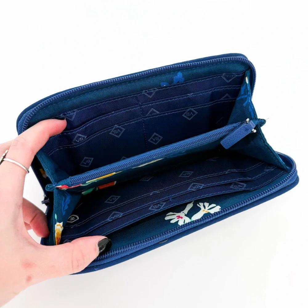 Vera Bradley RFID Georgia Zip Around Wallet in Santiago Woven - Picture 4 of 7